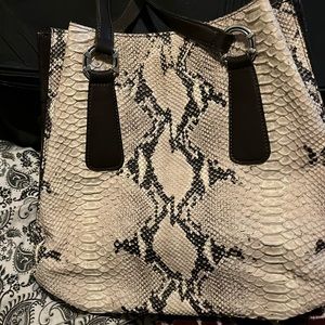 NWT Donald J Pliner King Cobra Purse. Dark brown, light brown, and beige. Large!